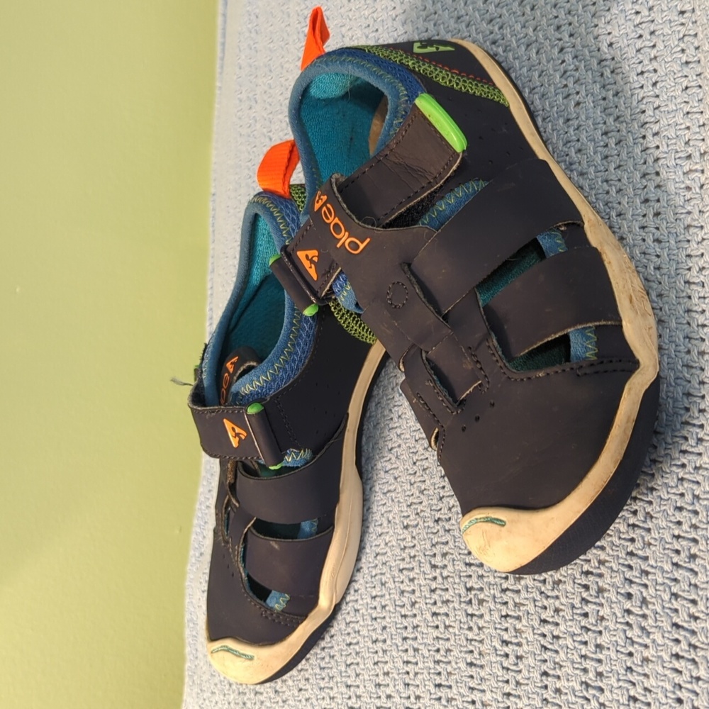 Navy blue Plae shoes, 12.5